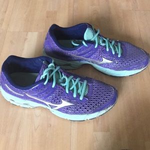 Mizuno Athletic Tenis Shoes Size 8.5